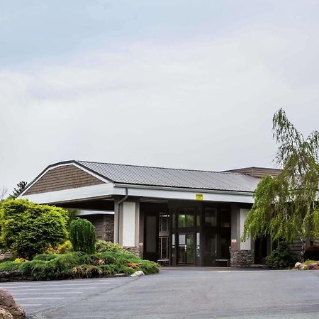 Ramada By Wyndham Rock Hill At Sullivan Center Dış mekan fotoğraf